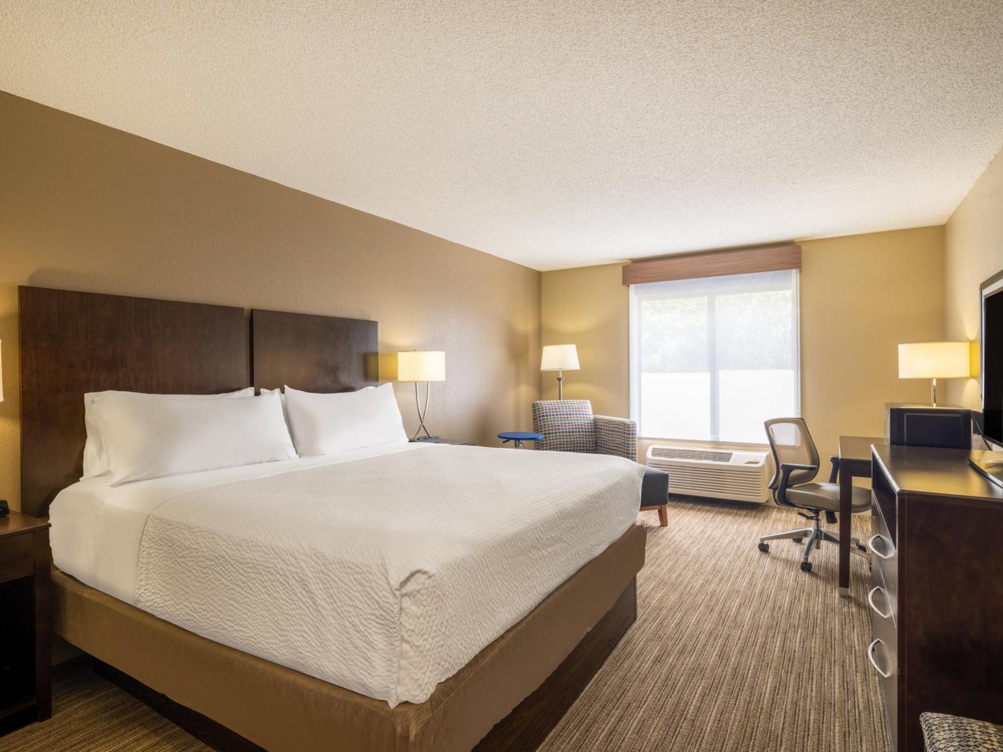 Holiday Inn Express Gas City By Ihg Exterior photo