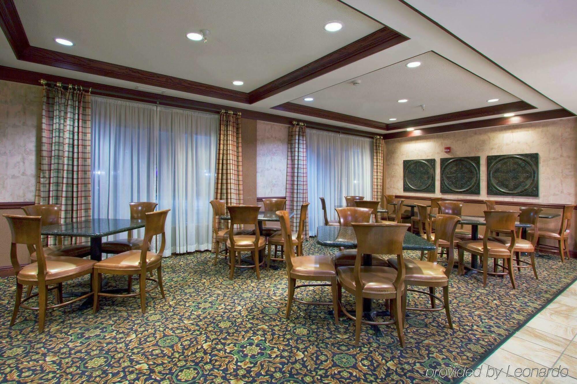 Holiday Inn Express Gas City By Ihg Exterior photo