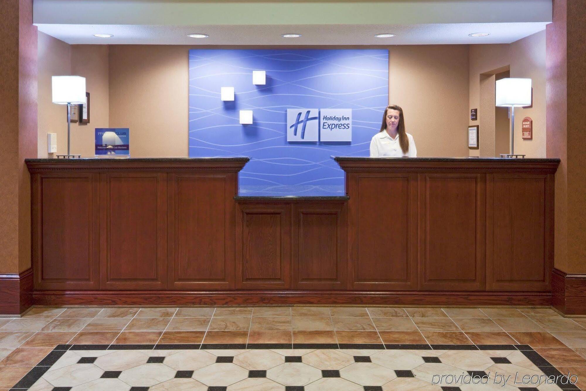 Holiday Inn Express Gas City By Ihg Exterior photo